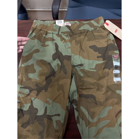 NWT Levi’s Camouflage Jet Set Taper Zipper Leg Joggers Size Small - Picture 4 of 13
